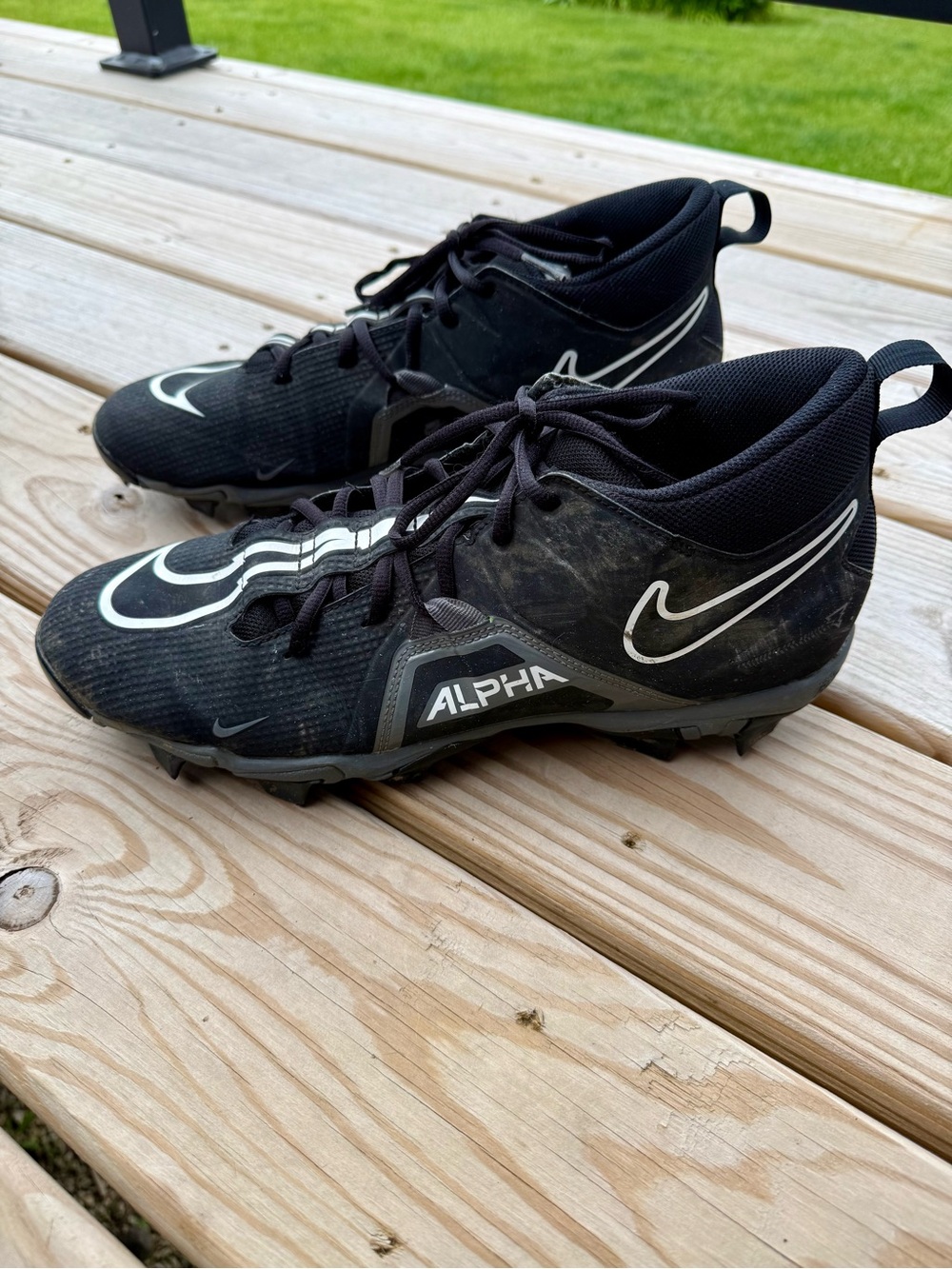 Men’s 12.5 Nike Alpha Football Cleats